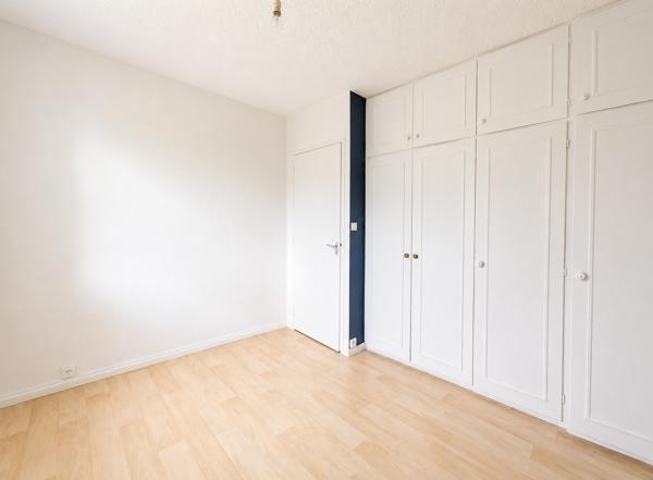 Appartement
         4 pièces
        - 66 m² Exclusivité 56 000 € *