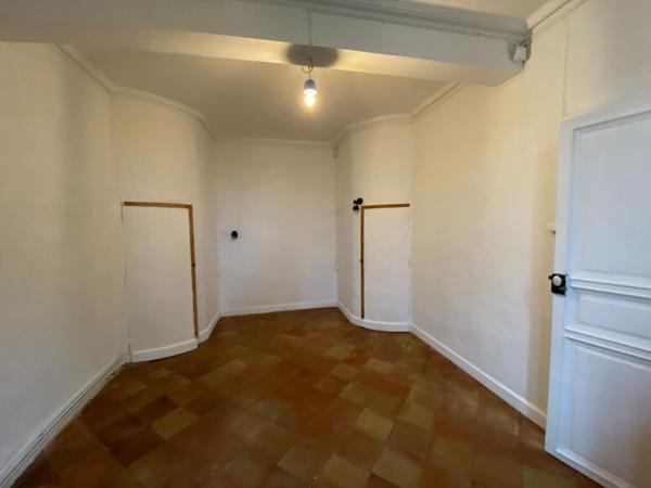 Maison Castelnaudary 7 pièce(s) 251.34 m2
