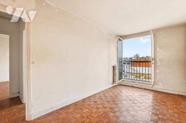 Paris 11 : 2 pièces avec balcon