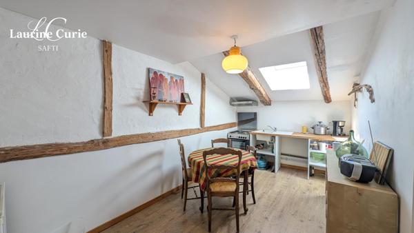Maison 9 pièces de 216m² avec sous-sol intégral