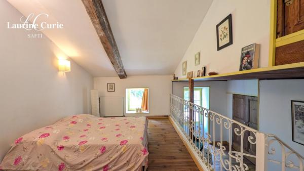 Maison 9 pièces de 216m² avec sous-sol intégral
