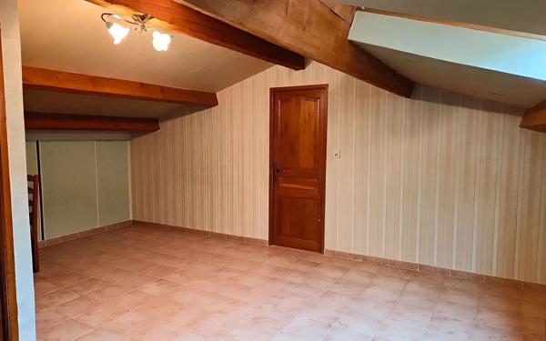 Maison à vendre    5 pièces •  Marguerittes