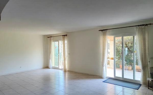 Maison à vendre    5 pièces •  Marguerittes