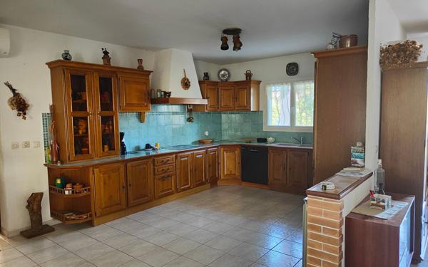 Maison à vendre    5 pièces •  Marguerittes