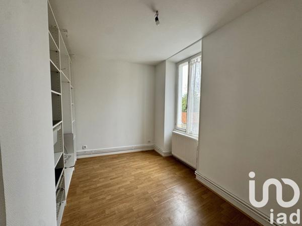 Appartement 2 pièces de 53 m² à Corbeil-Essonnes (91100)