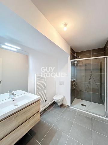 Appartement à vendre de 3 pièces de 56.85 m² dernier étage terrasse