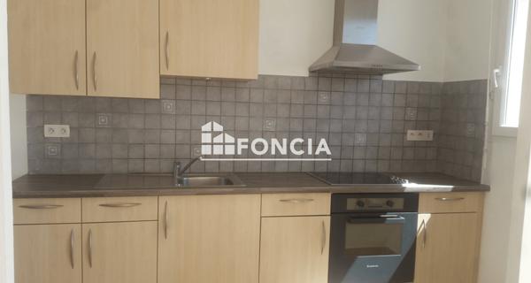Location Appartement 3 pièces 64.9 m² - Althen-des-paluds 84210