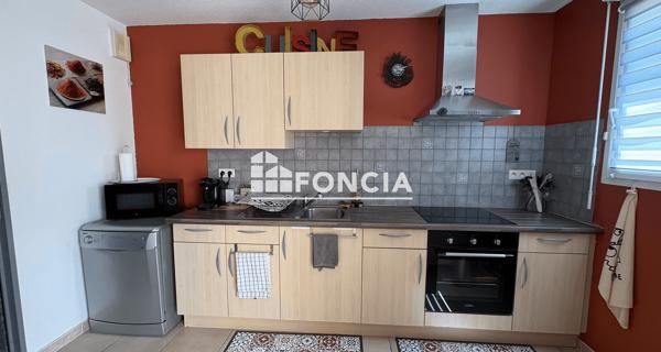 Location Appartement 3 pièces 64.9 m² - Althen-des-paluds 84210