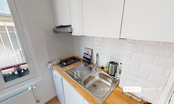 NOMBRIL DE VENUS 27 m² studio avec Mezzanine