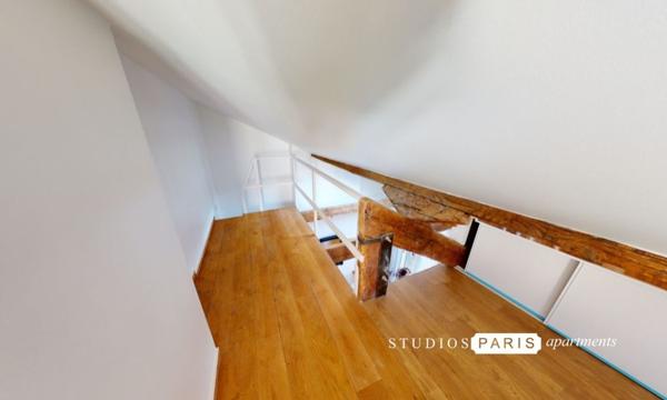 NOMBRIL DE VENUS 27 m² studio avec Mezzanine