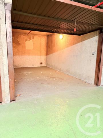 Parking à vendre  16,40 m2 PARIS - 75015