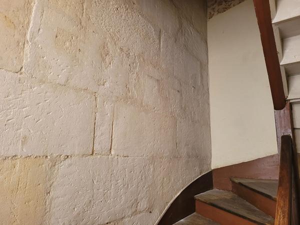 ROCHEFORT hyper centre - un appartement meublé de 27 m² au 2ème étage loué