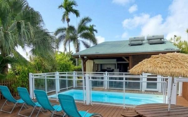 Maison à vendre    7 pièces •  Capesterre-Belle-Eau