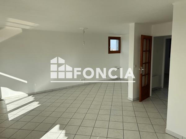 Location Appartement 3 pièces 66.94 m² - 120 RUE DU TILLET Aix Les Bains 73100
