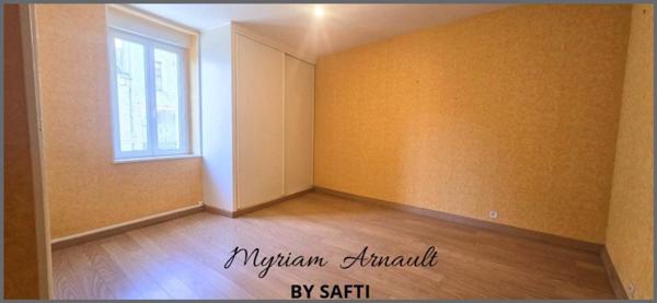 Maison 162 m², 2 garages, grange, puits, terrain