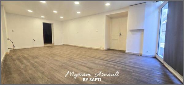 Maison 162 m², 2 garages, grange, puits, terrain