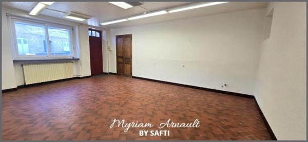 Maison 162 m², 2 garages, grange, puits, terrain