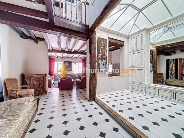 Vente Appartement 4 pièces 185 m2 à Bourgoin-Jallieu