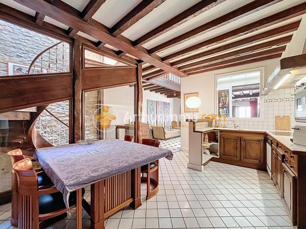 Vente Appartement 4 pièces 185 m2 à Bourgoin-Jallieu