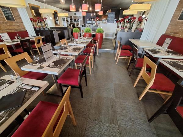 Fonds De Commerce à LA ROCHE-SUR-YON, 85000 - 160m²