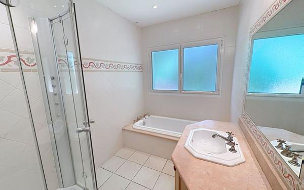 Appartement à louer    4 pièces • 101,71 m2 Billère