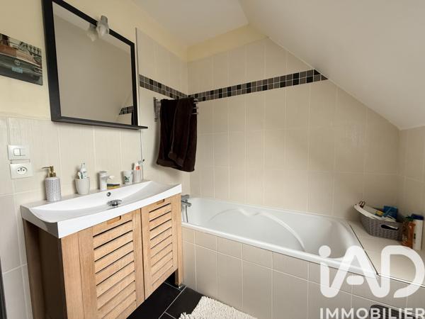 Maison à vendre 8 pièces 153 m² Beauvais
