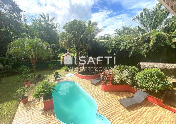 Maison R+1 T6 sur 142m2 hab. + terrasses piscine atelier