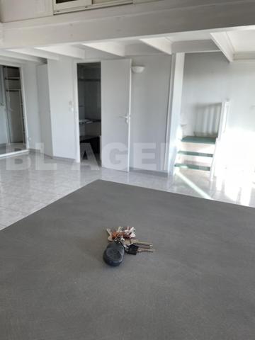 Appartement 2 pièce(s) 64 m2