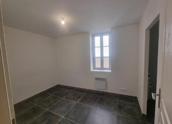 Maison à vendre    3 pièces • 48,55 m2 Pont-Saint-Esprit