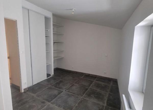 Maison à vendre    3 pièces • 48,55 m2 Pont-Saint-Esprit