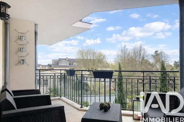 Appartement à vendre 3 pièces 69 m² Saint-Cyr-l'École