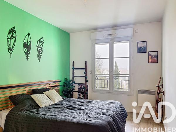 Appartement à vendre 3 pièces 69 m² Saint-Cyr-l'École