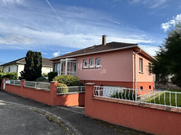 Maison de plain-pied, garage. Terrain 552 m² Fessenheim (68740)