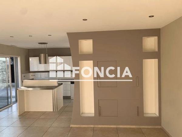 Location Maison 4 pièces 99 m² - 15 RUE THERMIDOR Florensac 34510