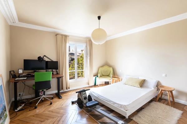 Appartement Paris 10 e