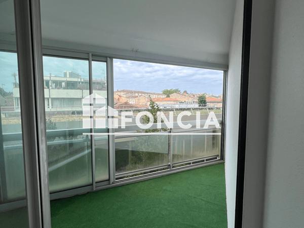 Location Studio 30.29 m² - 65 RUE CHEVALIER Bordeaux 33000