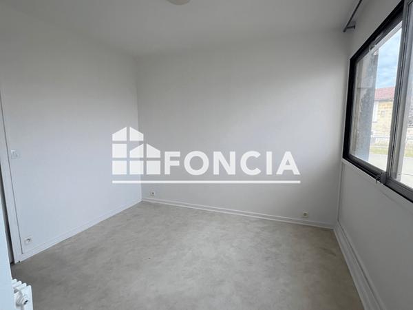 Location Studio 30.29 m² - 65 RUE CHEVALIER Bordeaux 33000