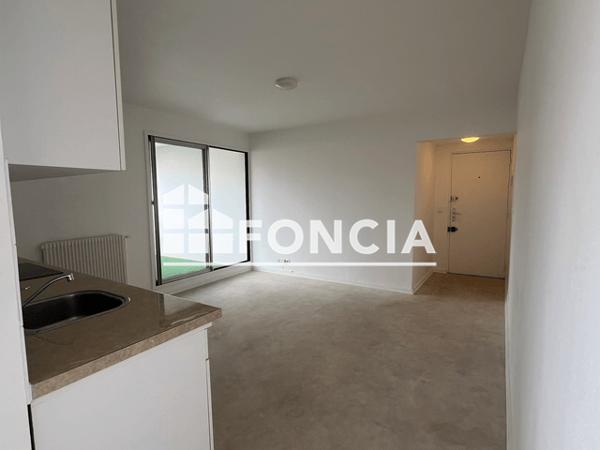 Location Studio 30.29 m² - 65 RUE CHEVALIER Bordeaux 33000