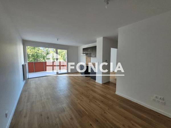 Location Appartement 2 pièces 46.5 m² - 83 RUE DES BRASSIERES Domene 38420