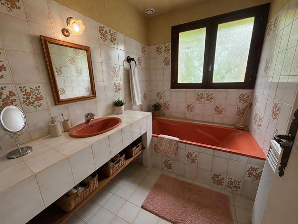 MAISON A SAINT MARTIN DU FOUILLOUX, A SEULEMENT 10 MINUTES D'ANGERS 3 CHAMBRES