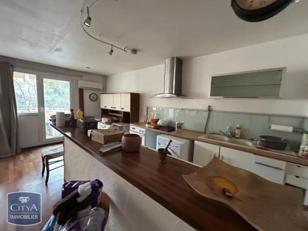 Appartement à louer 2 pièces 61.28m²