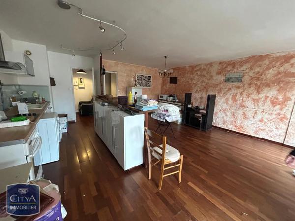 Appartement à louer 2 pièces 61.28m²