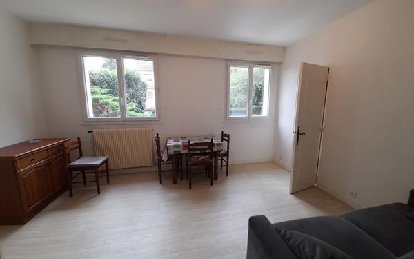 Appartement à vendre    1 pièce • 31 890 m2 Villejuif