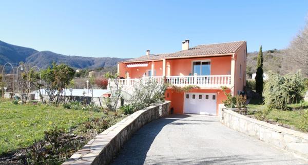 Villa T7 Piscine 180m2+180m2, terrain 2259m2