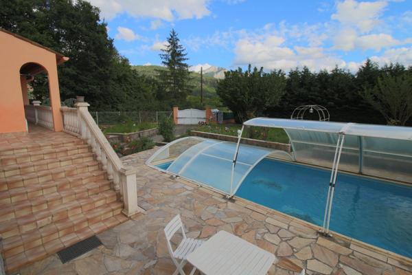 Villa T7 Piscine 180m2+180m2, terrain 2259m2