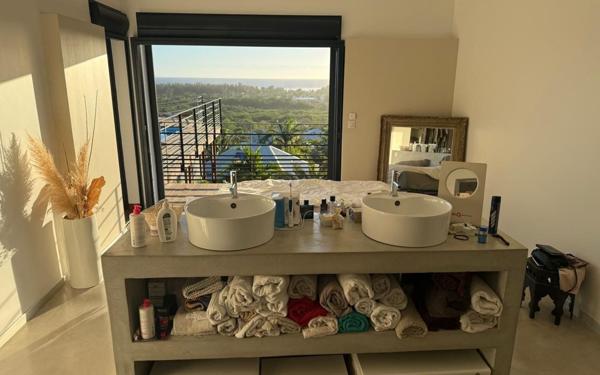 Maison à vendre    5 pièces •  Saint-Paul