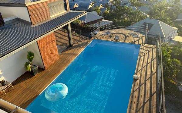 Maison à vendre    5 pièces •  Saint-Paul