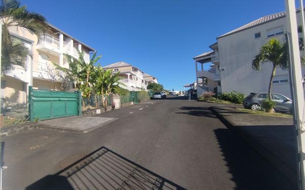 Appartement à louer    4 pièces •  Saint-Denis