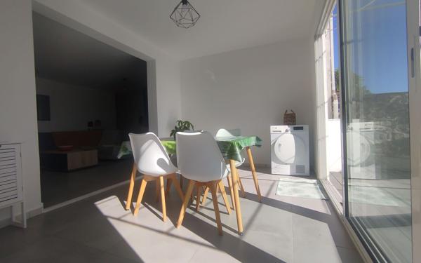 Appartement à louer    4 pièces •  Saint-Denis