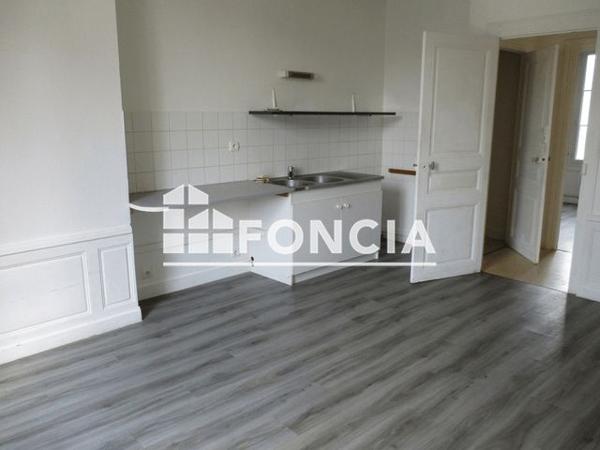 Location Appartement 2 pièces 67.7 m² - 3 RUE D'ORANGE Amboise 37400